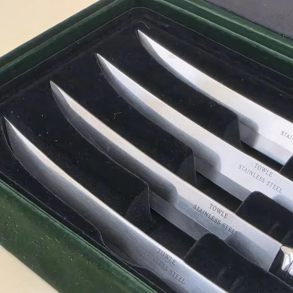 Towle Silversmiths Set Of 4 Stainless Steel Steak Knives Green Felt Box *CRAZING